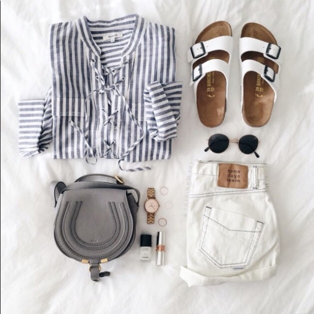 ✨ $20 OUTFIT MYSTERY BOX ✨ - Picture 3 of 6